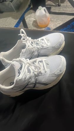 Size 6 asics