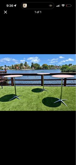 Cocktail tables r,e,n,t
