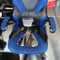 Free Chair 