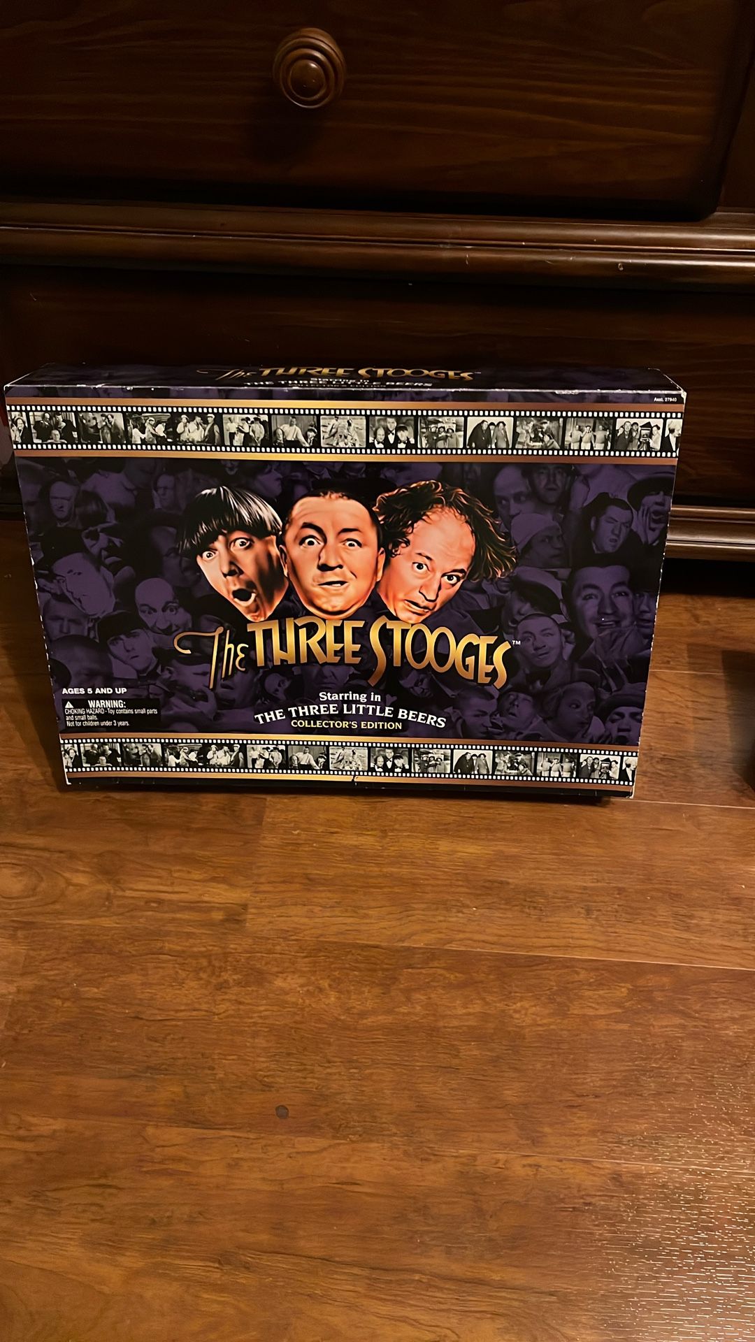 THE THREE STOOGES —COLLECTORS EDITIOL