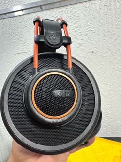 AKG k712 headphones like new