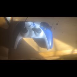 Ps5 Gow Ragnarok controller trade or sell