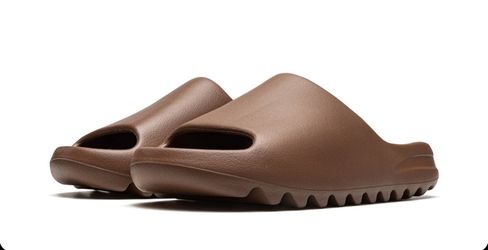 YEEZY SLIDE