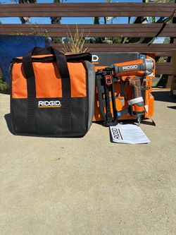 BRAND NEW Pneumatic 16-Gauge 2-1/2" Straight Finish Nailer
