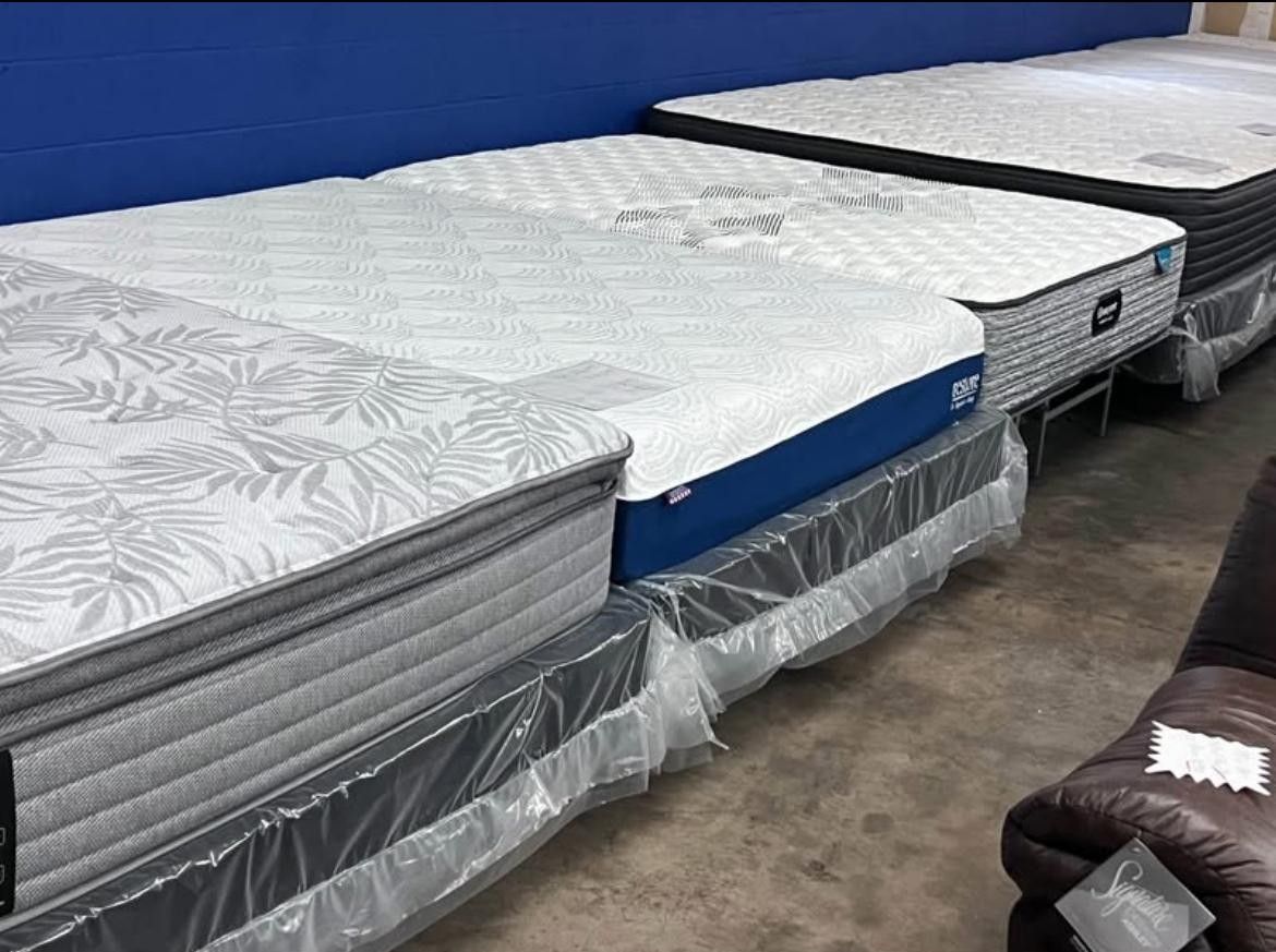 Clearance Event! Luxury Mattresses at Bargain Prices!