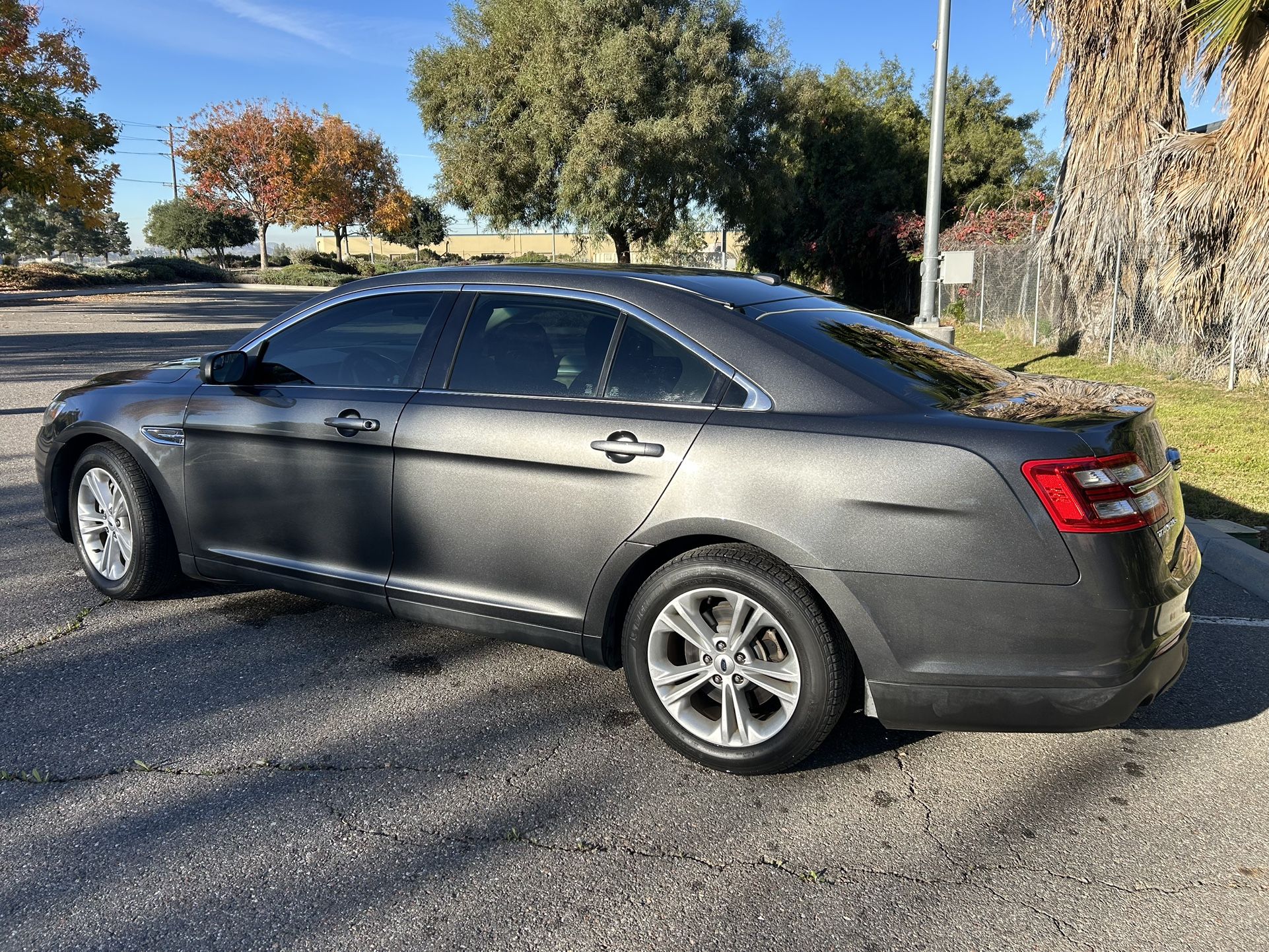 2017 Ford Taurus