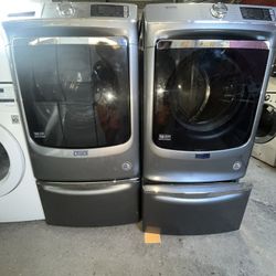 Maytag Electric Set