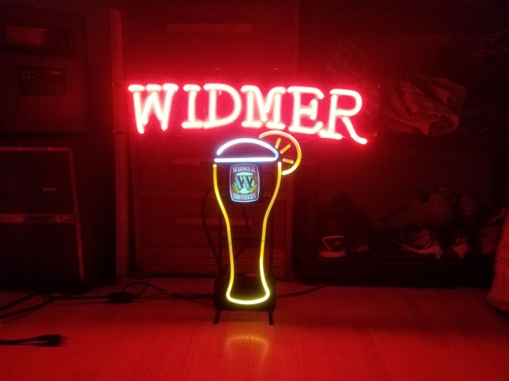 widmer neon beer sign