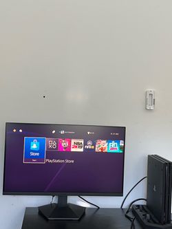 PS4 PRO with 2 Controllers