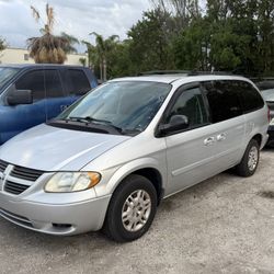 2005 Dodge Grand Caravan