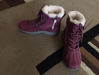 $130 NWT UGG Leggero Kids Girls Waterproof Boots 3