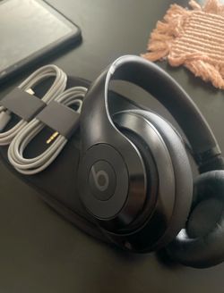 Beats Studio pro