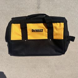 DeWalt 18” Heavy Duty Tool Bag