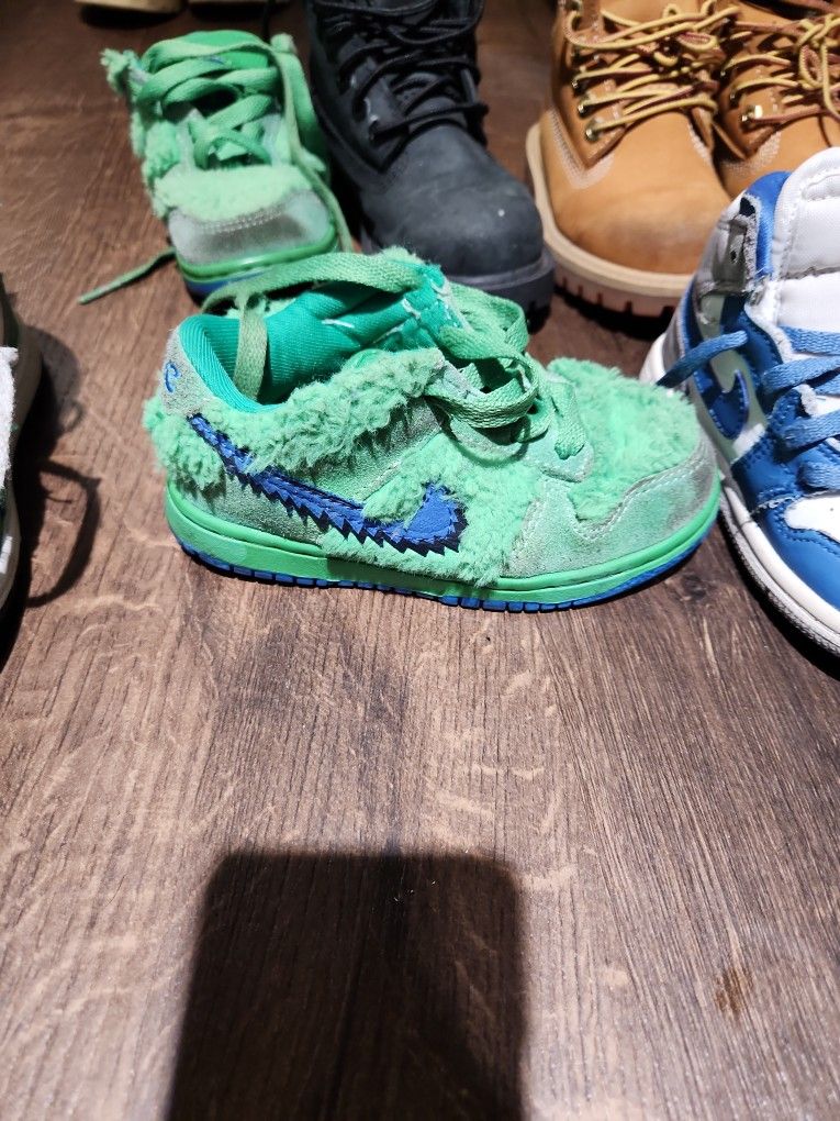 Shoes