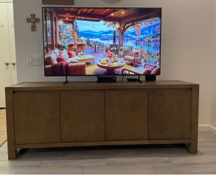 Entertainment Center / TV Stand