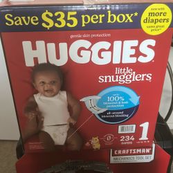 Huggies Little Smugglers Diapers 234 Count 