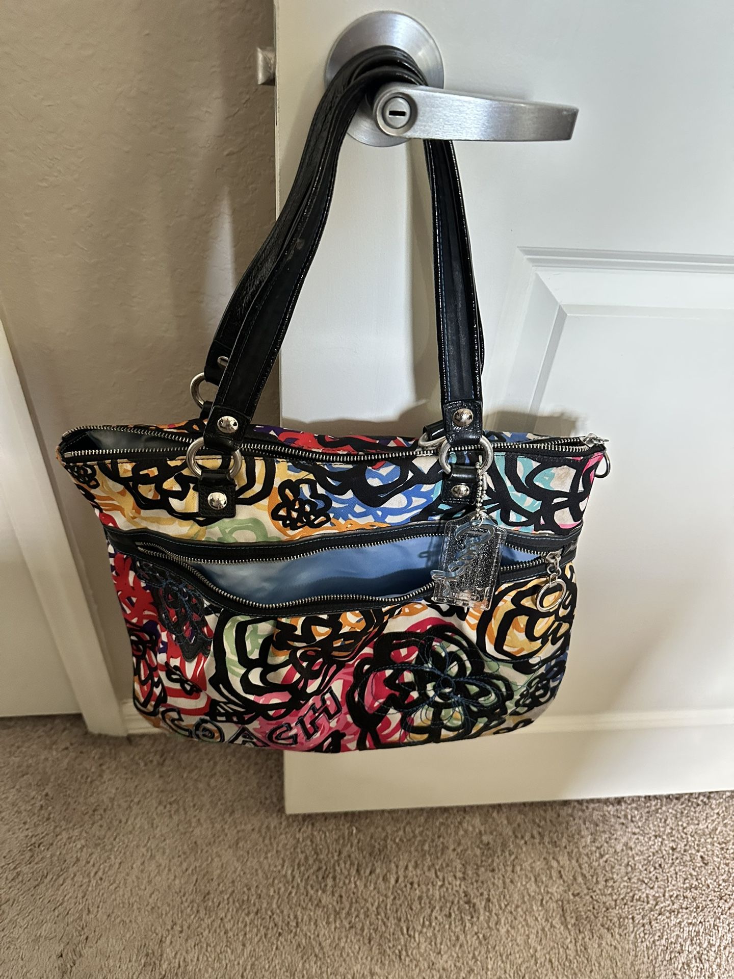 Coach (Poppy collection)