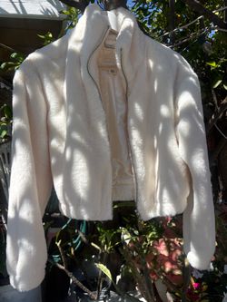 White Faux Fur Zip-Up Cropped Jacket XS
