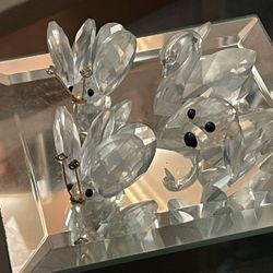 Swarovski Crystal Mini swan pets corner Dachshund And Two  butterflies