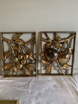 Vintage Syroco Wood Wall Plaques