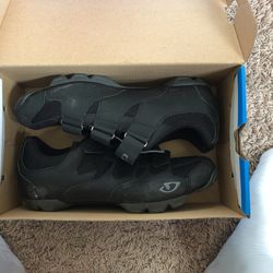 Cycling shoes/Bike shoes