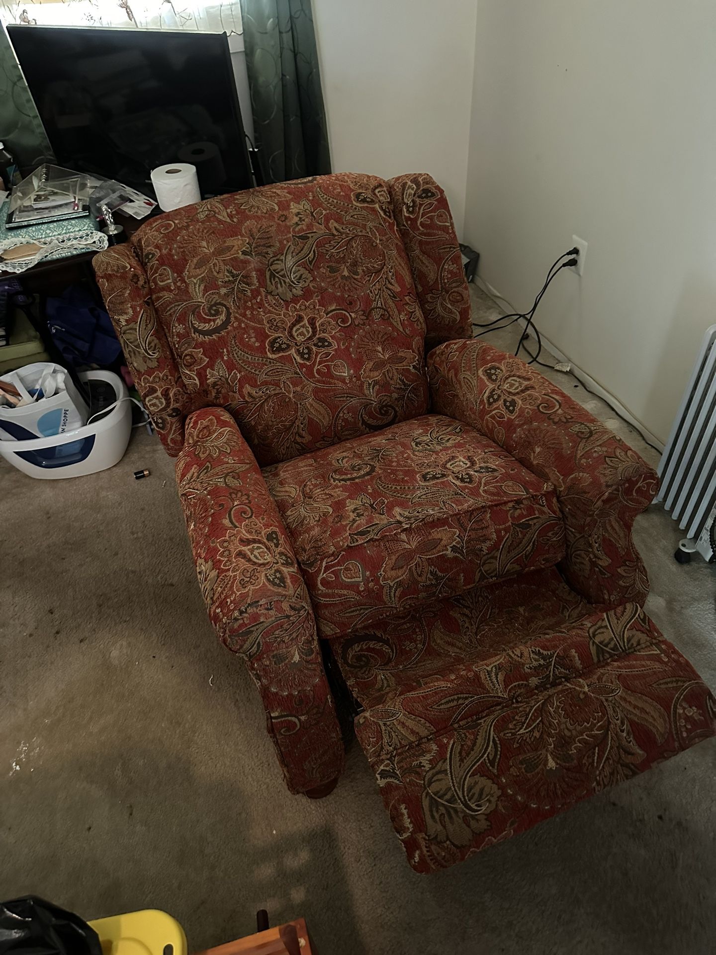 Big Comfy Recliner Chair !!!