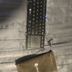 Bluetooth Foldable Keyboard
