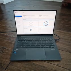 Asus Zenbook Evo i5 Intel 13th Gen. 8 GB 14x OLED Touchscreen Laptop 