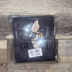 gucci wallet