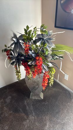 Mirror Vase with Flowers