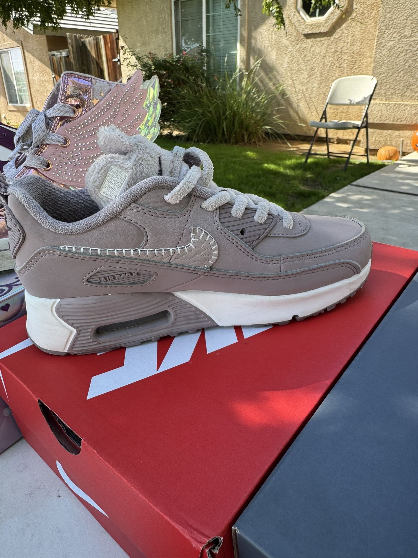 Size 2 Shoes 8 Pants