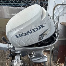 20 HP Honda Outboard Engine