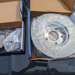 2015 Ford Escape Front Rotors And Pads 