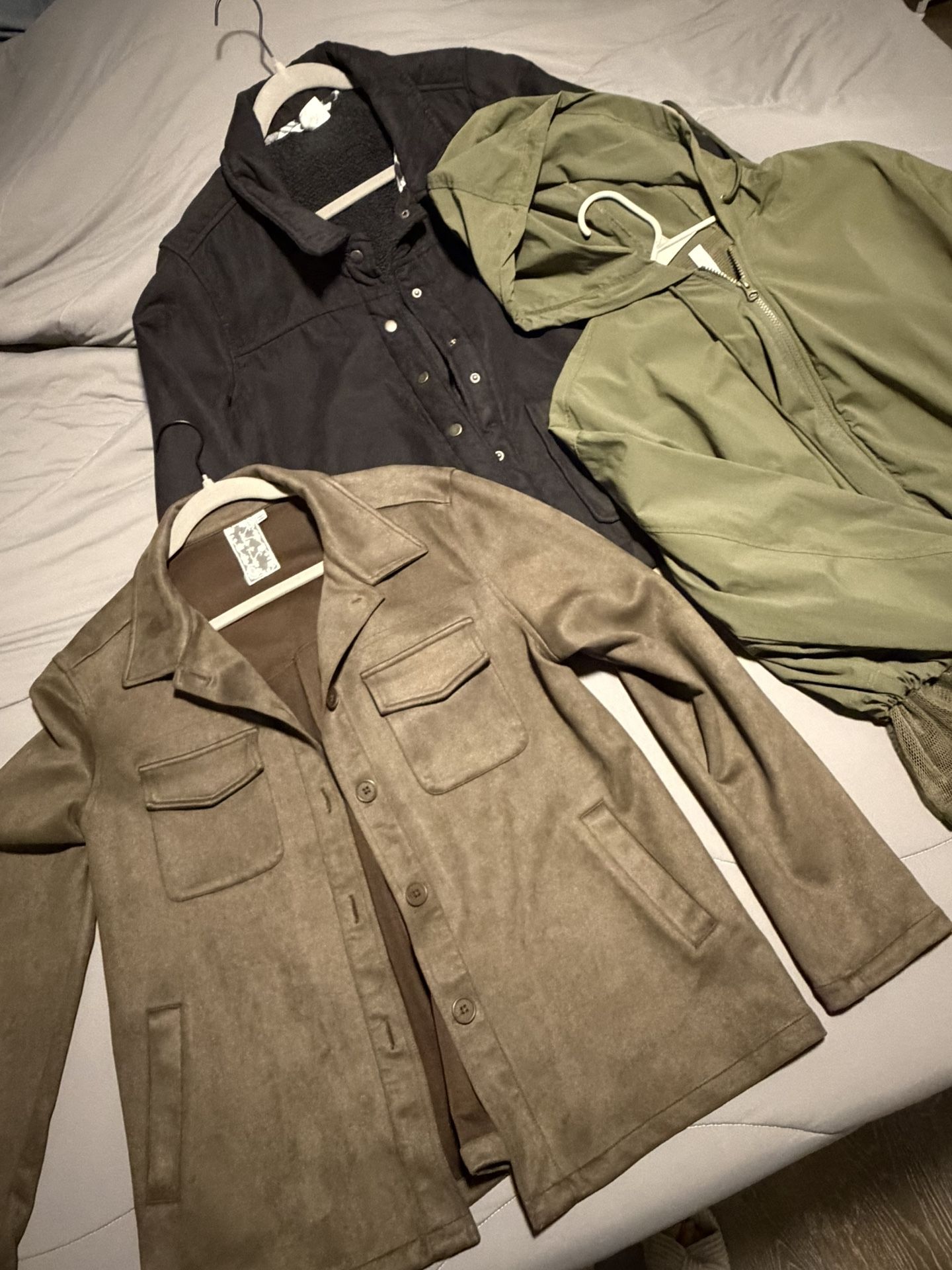 Women’s Jackets Bundle (large)