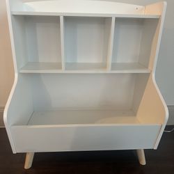 Tier Wooden Kids Bookshelf – White (Like New)