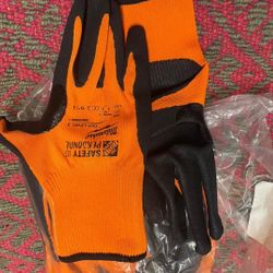 $5 Each Pair Large Milwaukee Gloves Cut Level 3 Polyurethane Water Proof Lined 