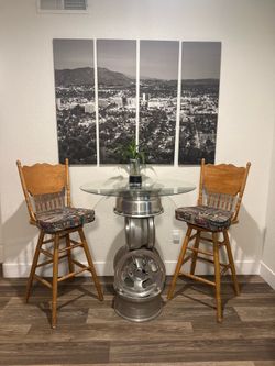 Custom Pub Set Table