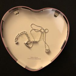 Brighton Jewelry Heart Necklace With Tin Box Holder -New 