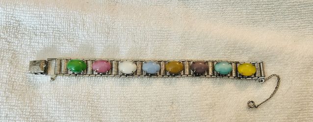 Bracelet:  Best Offer  Sarah Coventry multicolored cabachon oval glass bracelet