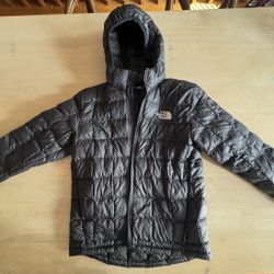 The North Face Boy’s ThermoBall™ Hooded Jacket – Black, Size Large (12 Big Kid) 