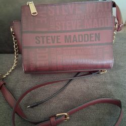 Small Steve Madden Cross Body Purse 