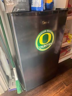 Mini fridge