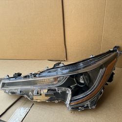 For 2023 2024 Toyota Corolla Headlight LE LED Driver Passenger