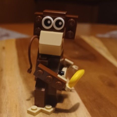 Lego Monkey With Tail and Banana- 40101