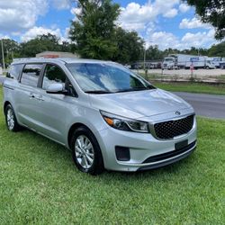 2015 KIA Sedona