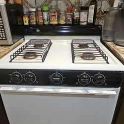 Gas Stove - Roper