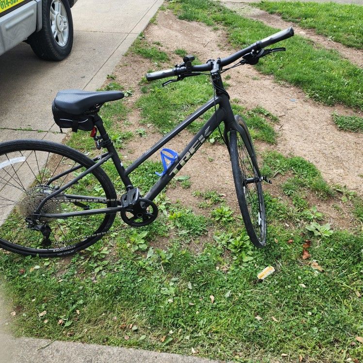 T R E K Fx3 V I S C Bike Very Expensive Paid 1200 When First Purchase