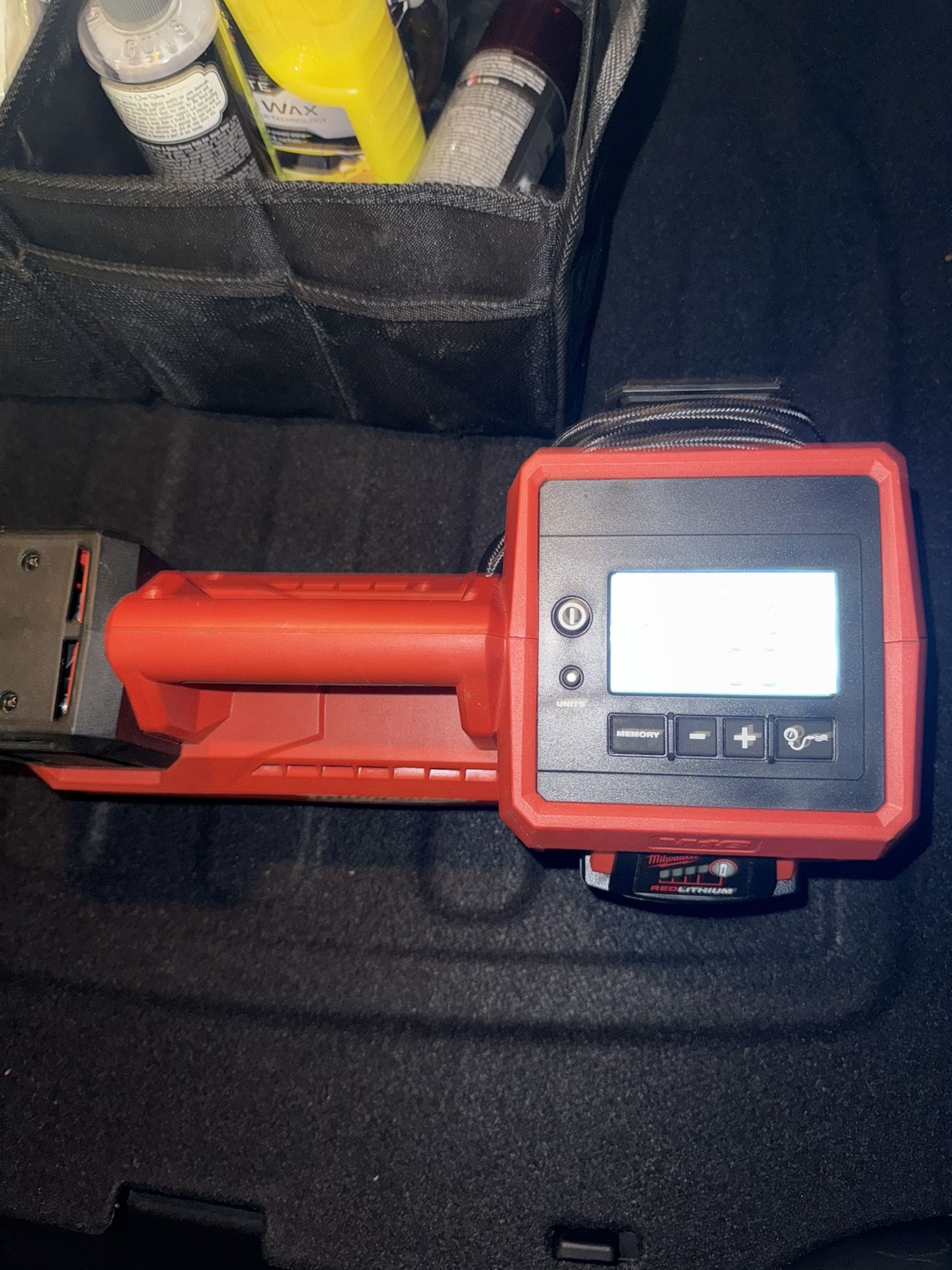 Milwaukee Tire Inflator