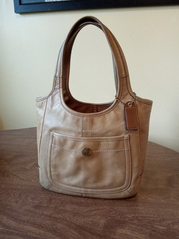 Coach 10743 Ergo Legacy Tan Leather Hobo Shoulder Bag Purse