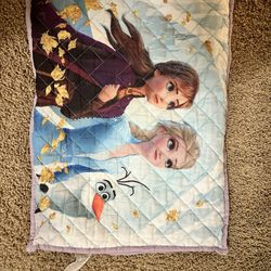 Elsa & Anna bedding 